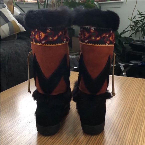 TECNICA Goat Fur and Suede Tall Boots
Size 7 - Picture 3 of 6